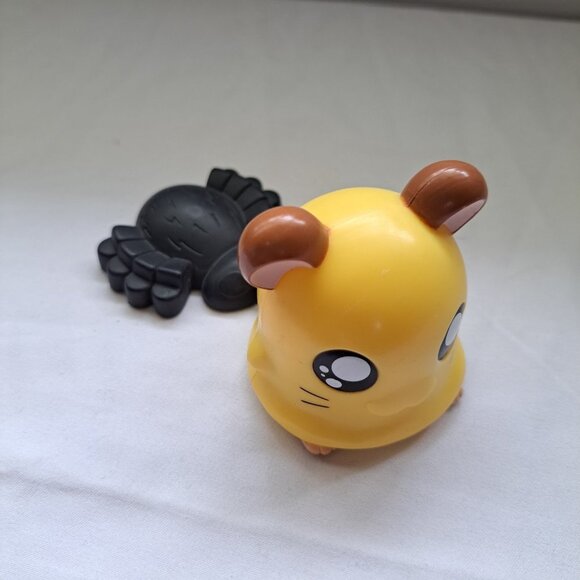 Burger King 2003 Hamtaro Happy Meal Toy Penelope Hamster Yellow Figure - Picture 2 of 9